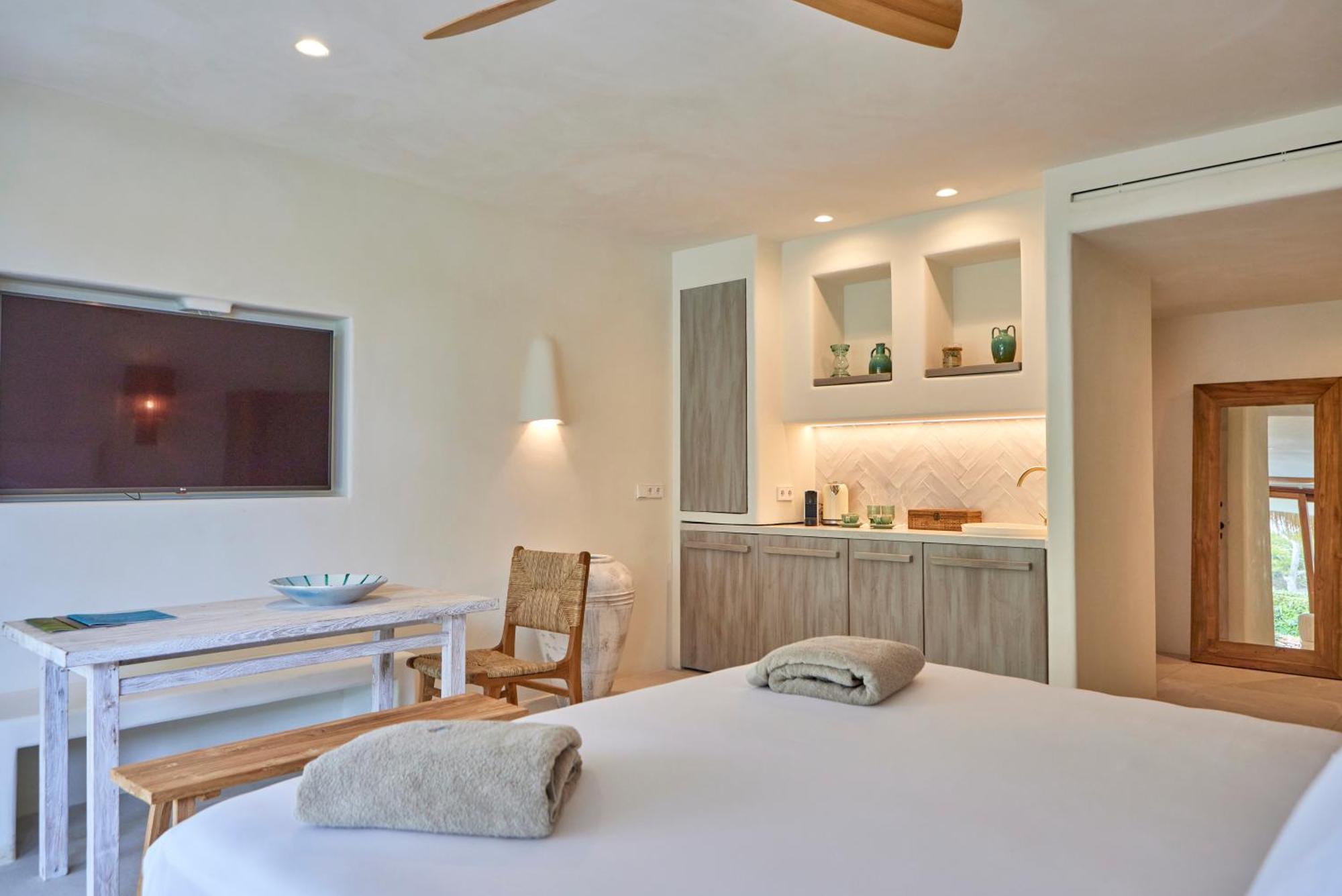 Mar Suites Formentera By Universal Beach Hotels Es Pujols Zewnętrze zdjęcie